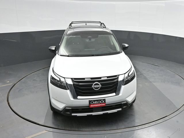 Used 2025 Nissan Pathfinder Platinum image 39