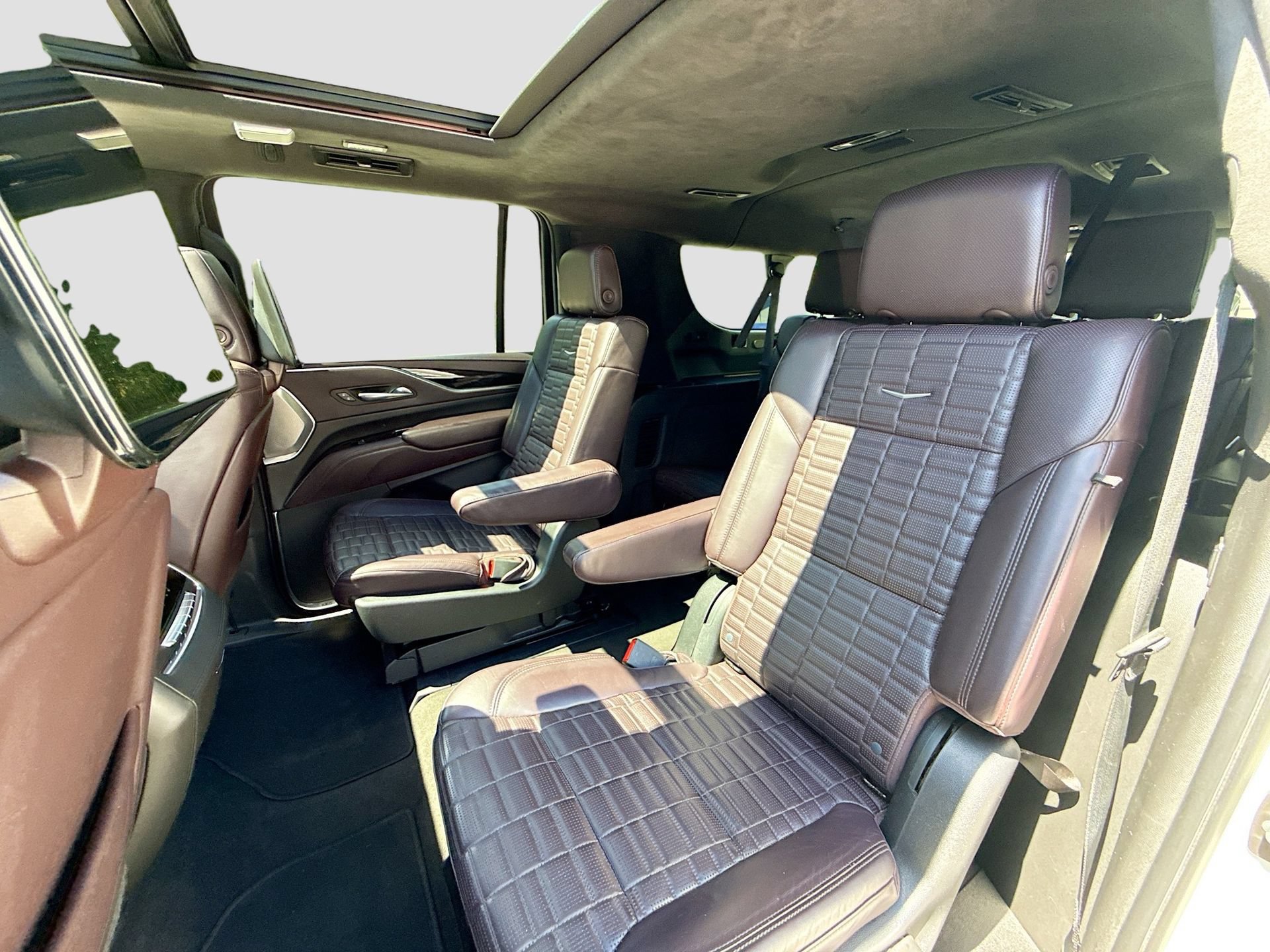 Used 2022 Cadillac Escalade ESV Sport Platinum AWD/4WD image 19