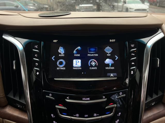 Used 2016 Cadillac Escalade ESV Platinum image 25