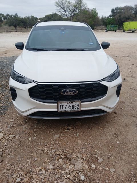 Used 2023 Ford Escape ST-Line w/ Tech Pack #1 image 4