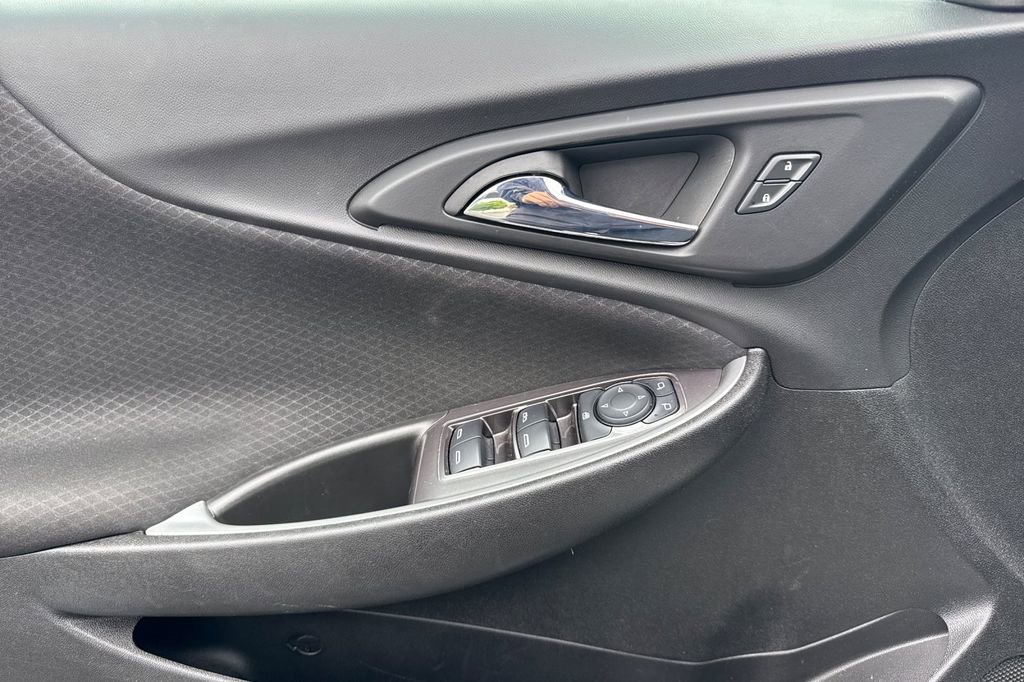 Used 2023 Chevrolet Malibu LT FWD image 16