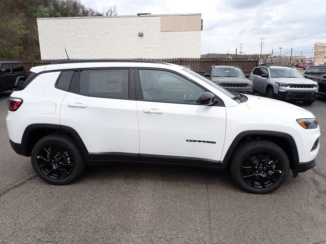 New 2026 Jeep Compass Latitude AWD/4WD image 8