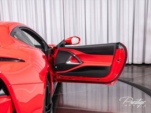 Used 2020 Ferrari 812 Superfast RWD image 31