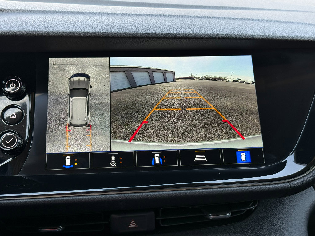 Used 2023 Buick Envision Avenir image 34