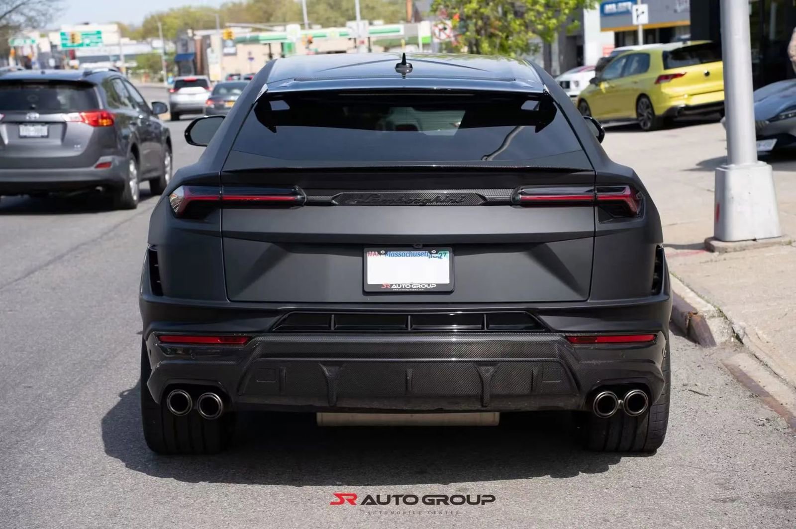 Used 2023 Lamborghini Urus Performante AWD/4WD image 18