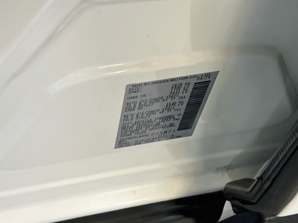 Used 2024 Nissan Pathfinder SL w/ SL Premium Package FWD image 32