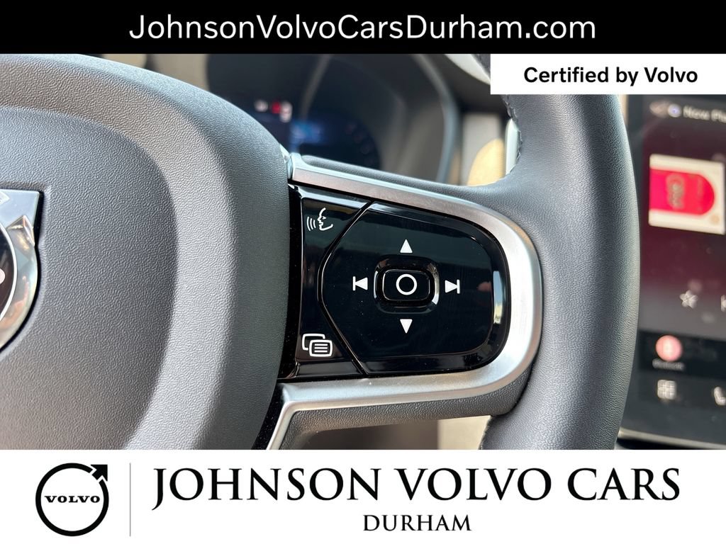 Certified 2025 Volvo XC90 B5 Core AWD/4WD image 19