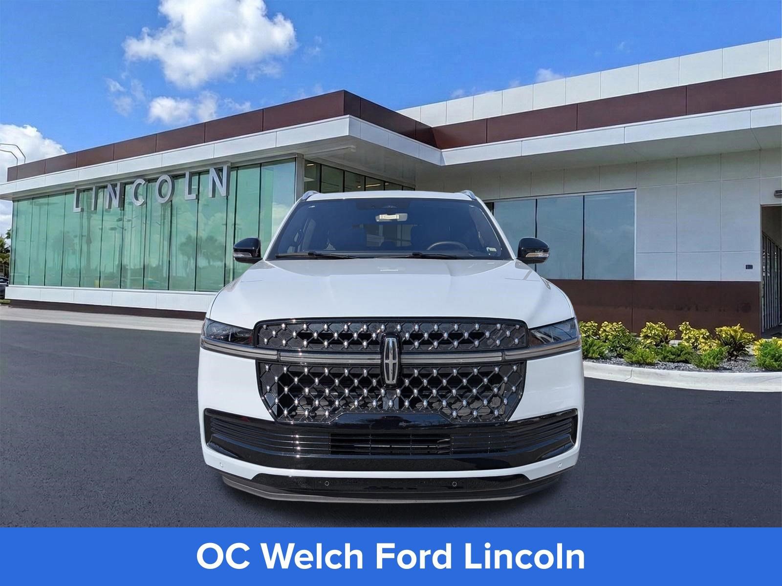 Certified 2025 Lincoln Navigator L Black Label image 10