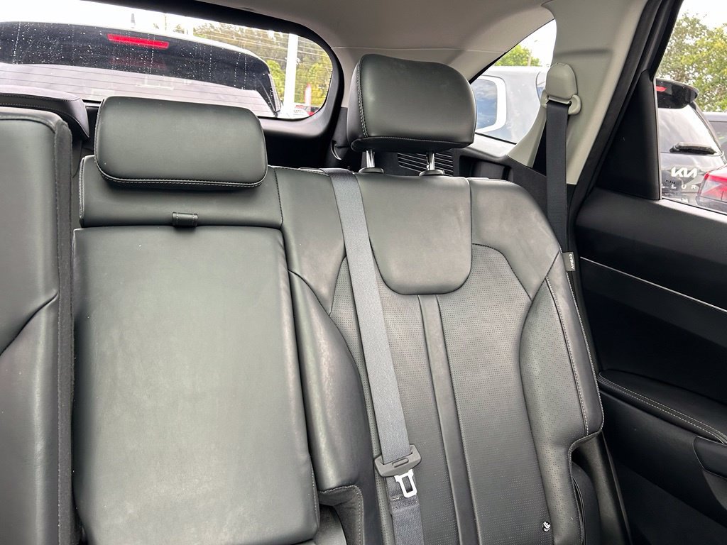 Used 2024 Kia Sorento S w/ Panoramic Sunroof Package FWD image 15