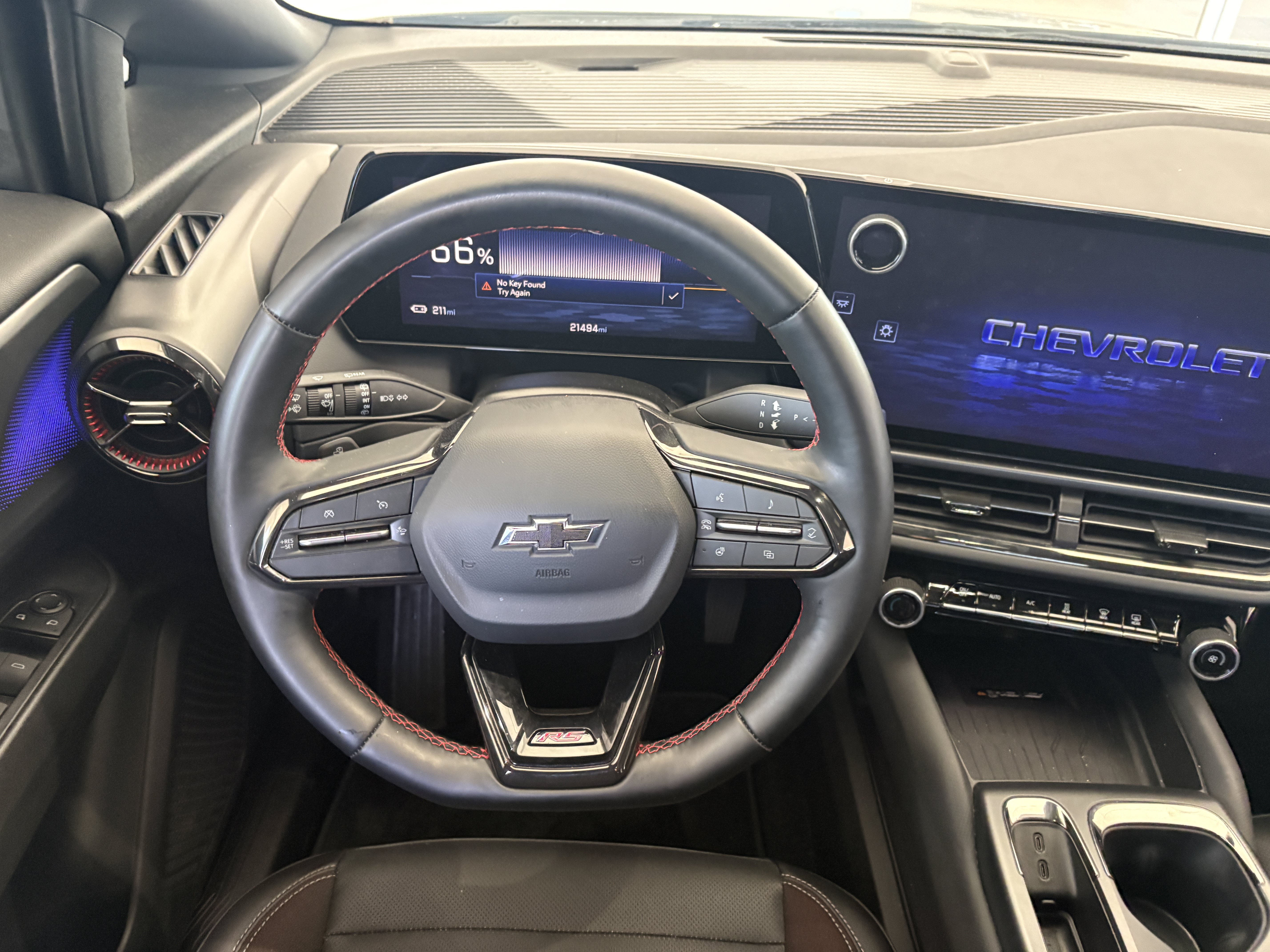 Used 2025 Chevrolet Equinox EV RS FWD image 14