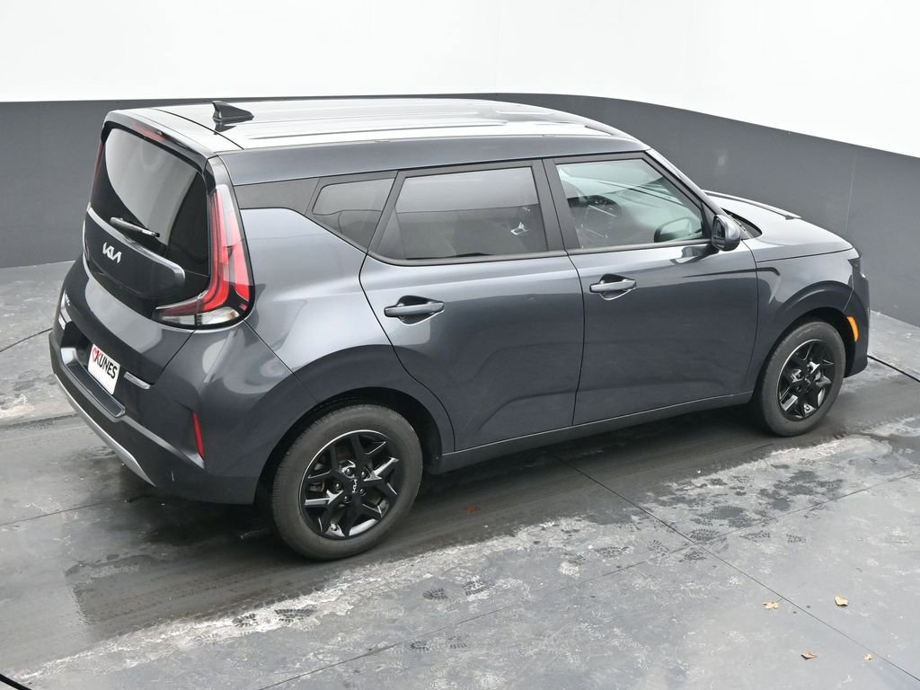 Used 2025 Kia Soul LX w/ LX Technology Package image 60