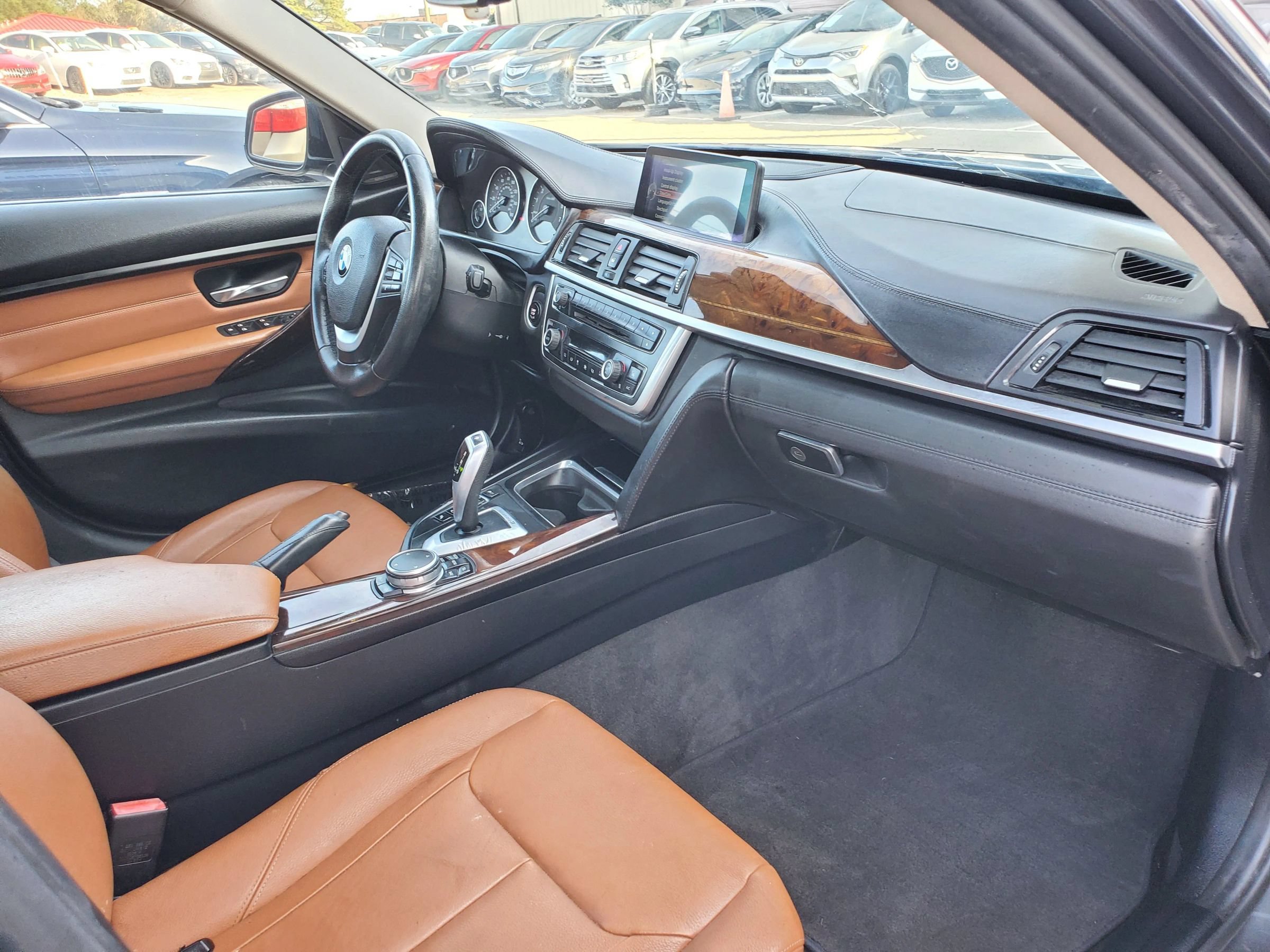 Used 2015 BMW ActiveHybrid 3 w/ Technology Package RWD image 25
