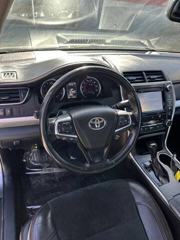 Used 2015 Toyota Camry XSE image 11