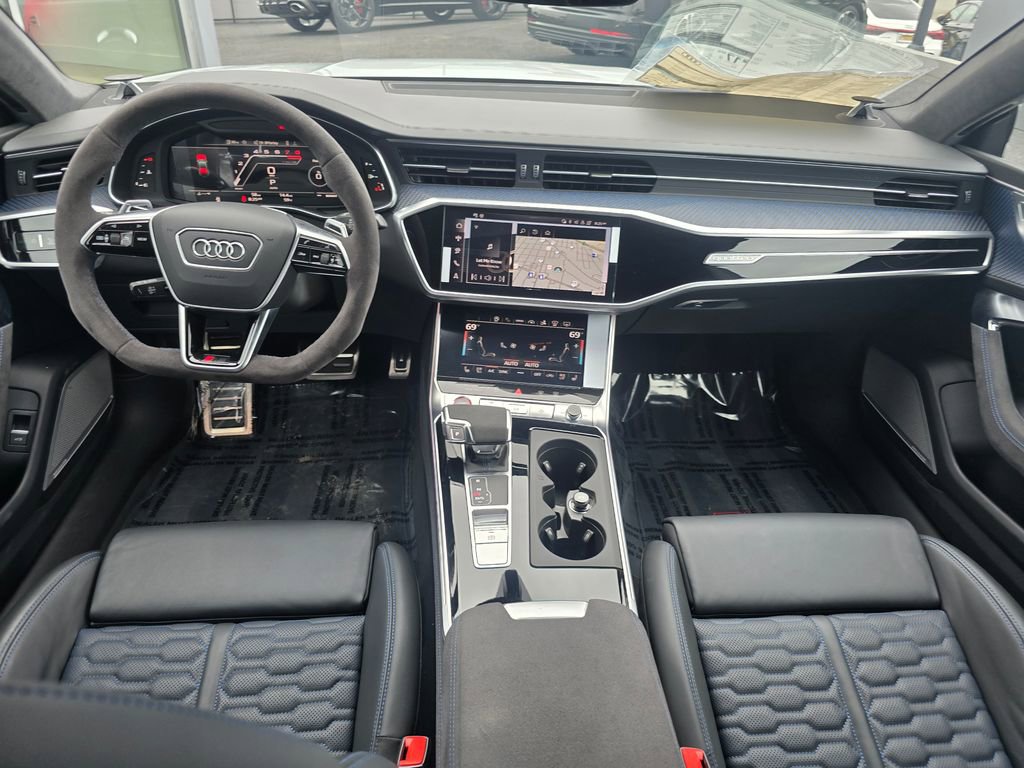 Used 2024 Audi RS 7 Performance image 10