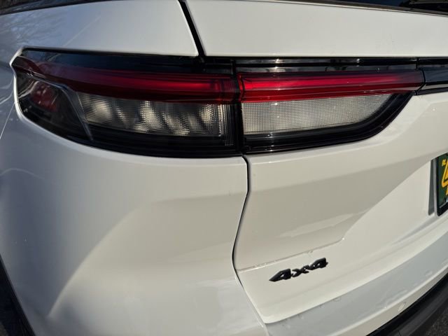 Used 2022 Jeep Grand Cherokee Altitude image 37