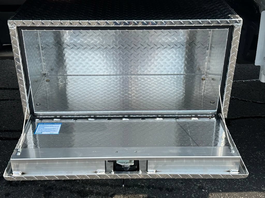 New 2026 Ford F550 4x4 Regular Cab Super Duty image 5