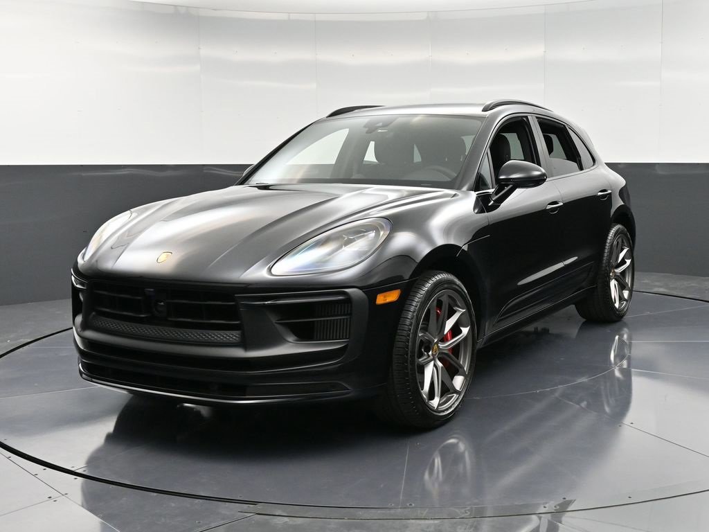 New 2026 Porsche Macan GTS image 1