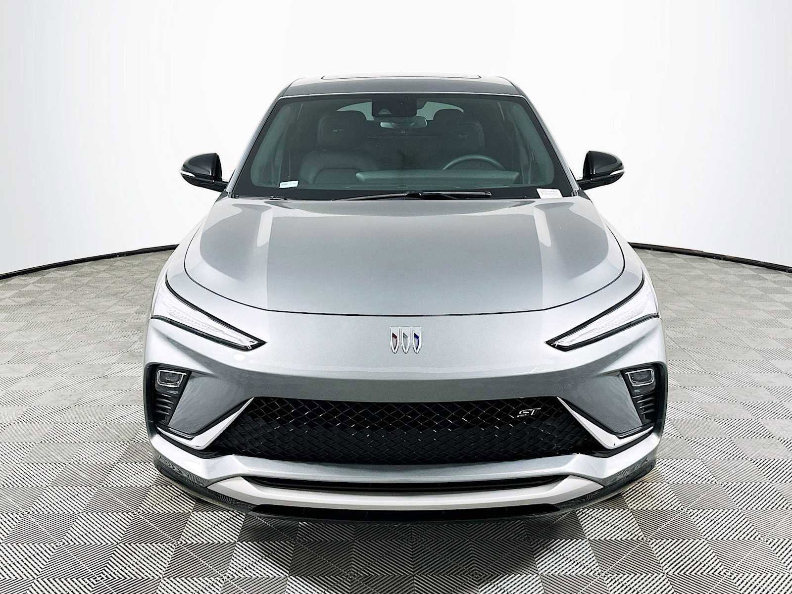 Used 2024 Buick Envista Sport Touring w/ Convenience I Package image 2