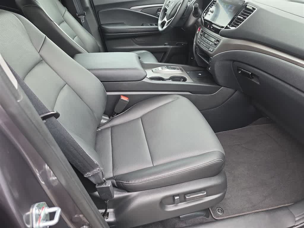 Certified 2025 Honda Ridgeline RTL image 10