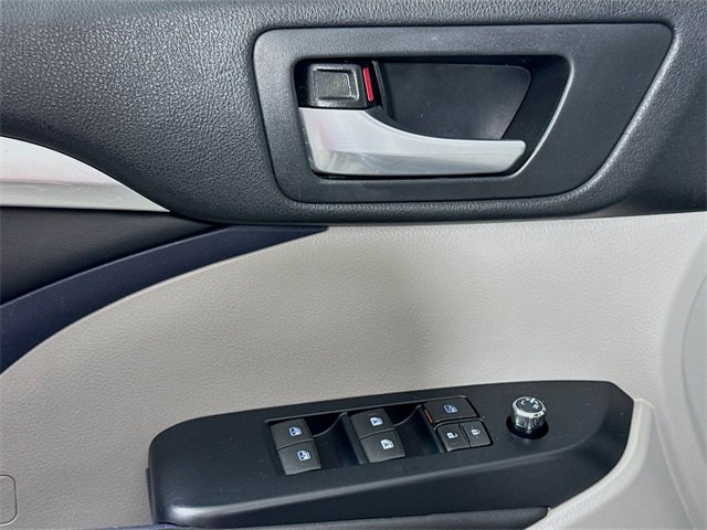 Certified 2018 Toyota Highlander XLE image 14