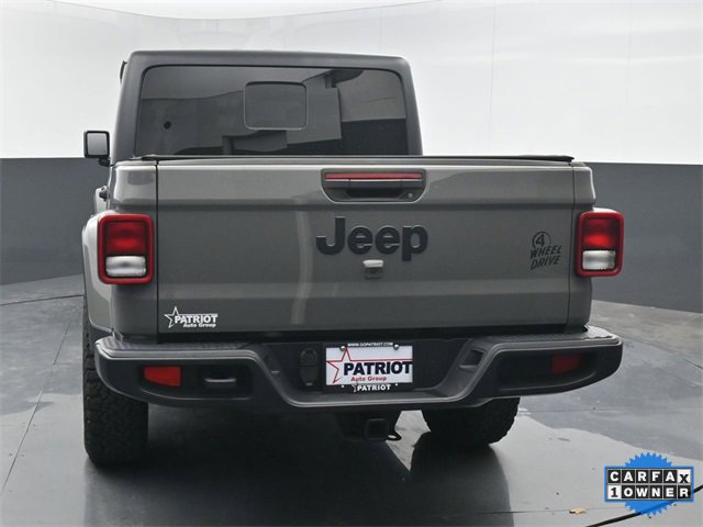 Used 2021 Jeep Gladiator Willys image 4