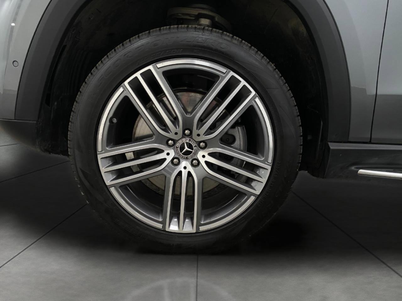 Certified 2026 Mercedes-Benz GLS 450 4MATIC image 13
