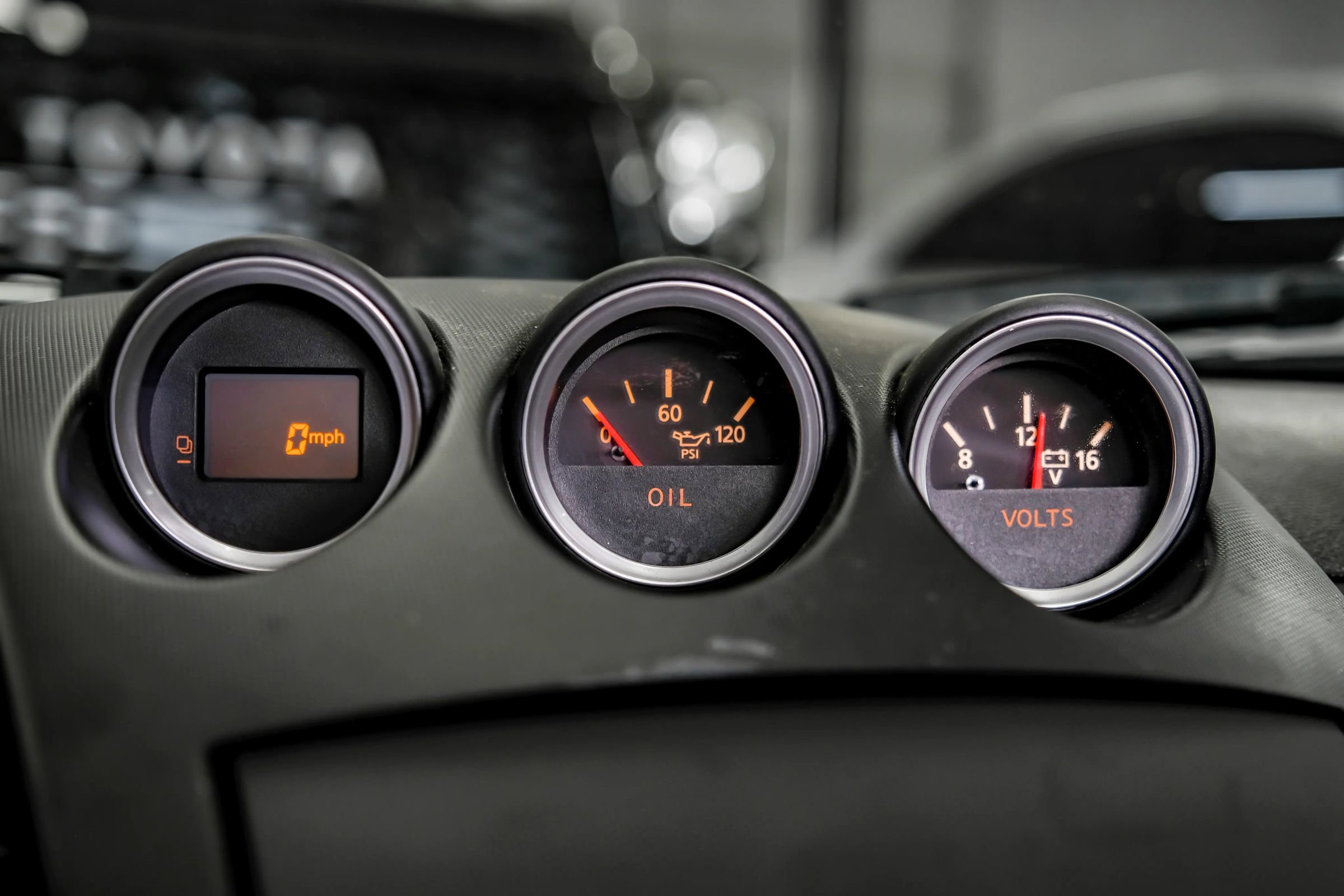 Used 2005 Nissan 350Z Touring RWD image 25