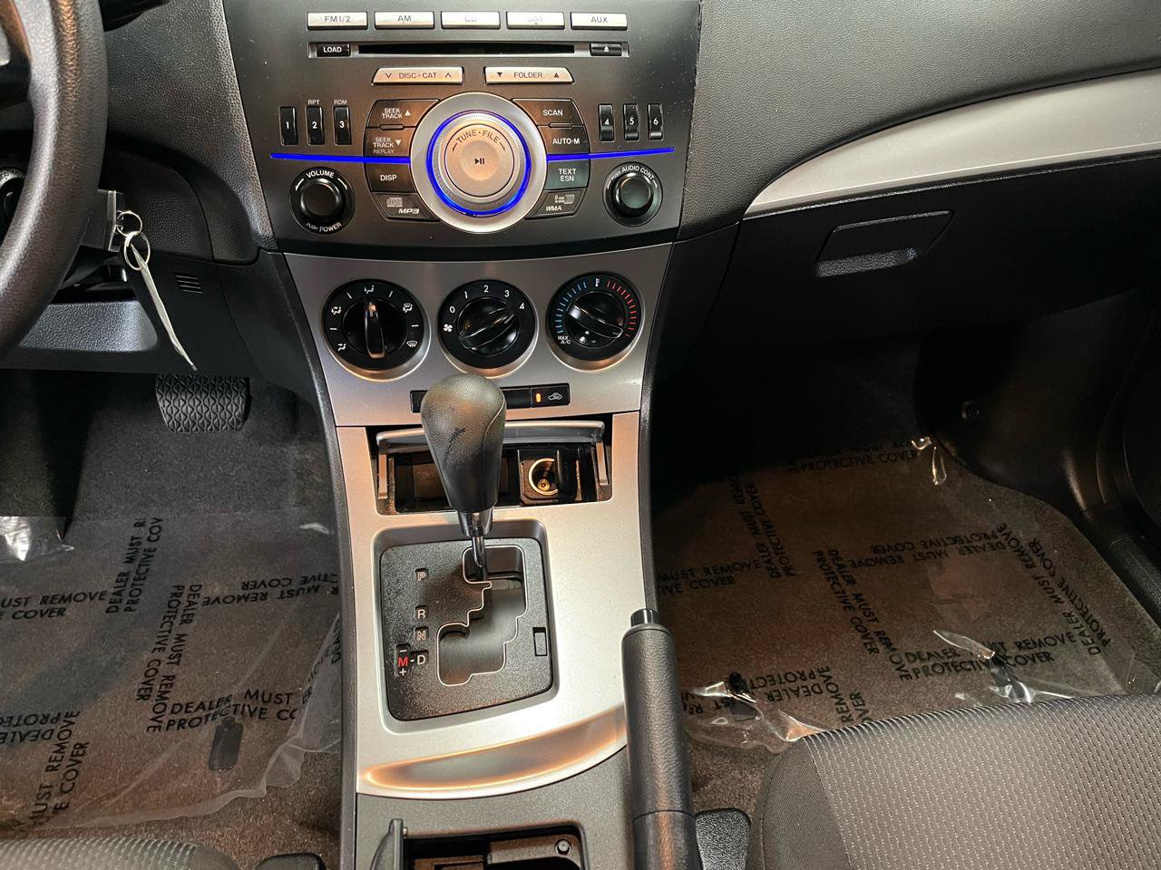 Used 2011 MAZDA MAZDA3 i Touring FWD image 22