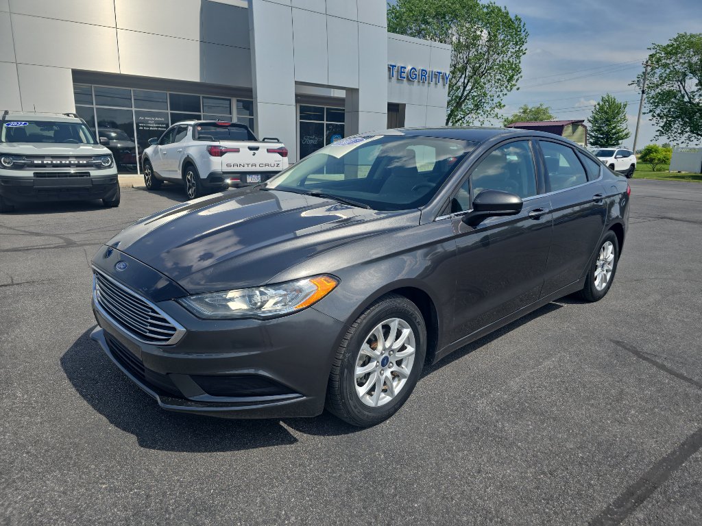 Used 2017 Ford Fusion S FWD image 2