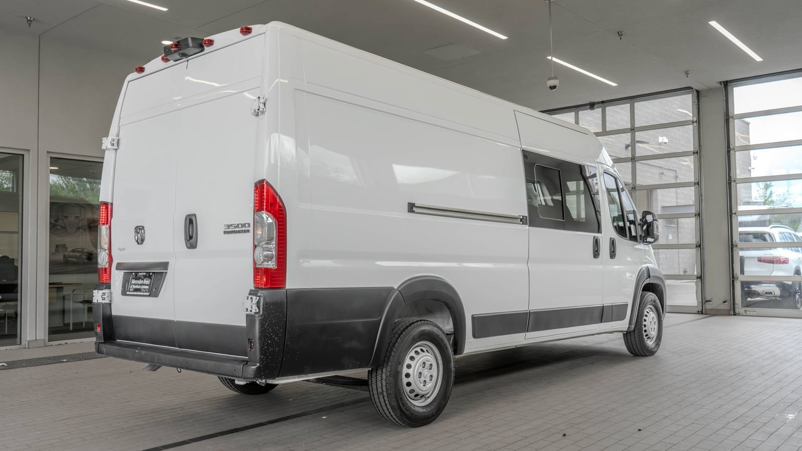 Used 2024 RAM ProMaster 3500 w/ Power Group FWD image 28