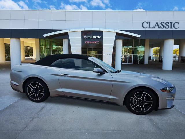 Used 2023 Ford Mustang Premium RWD image 9