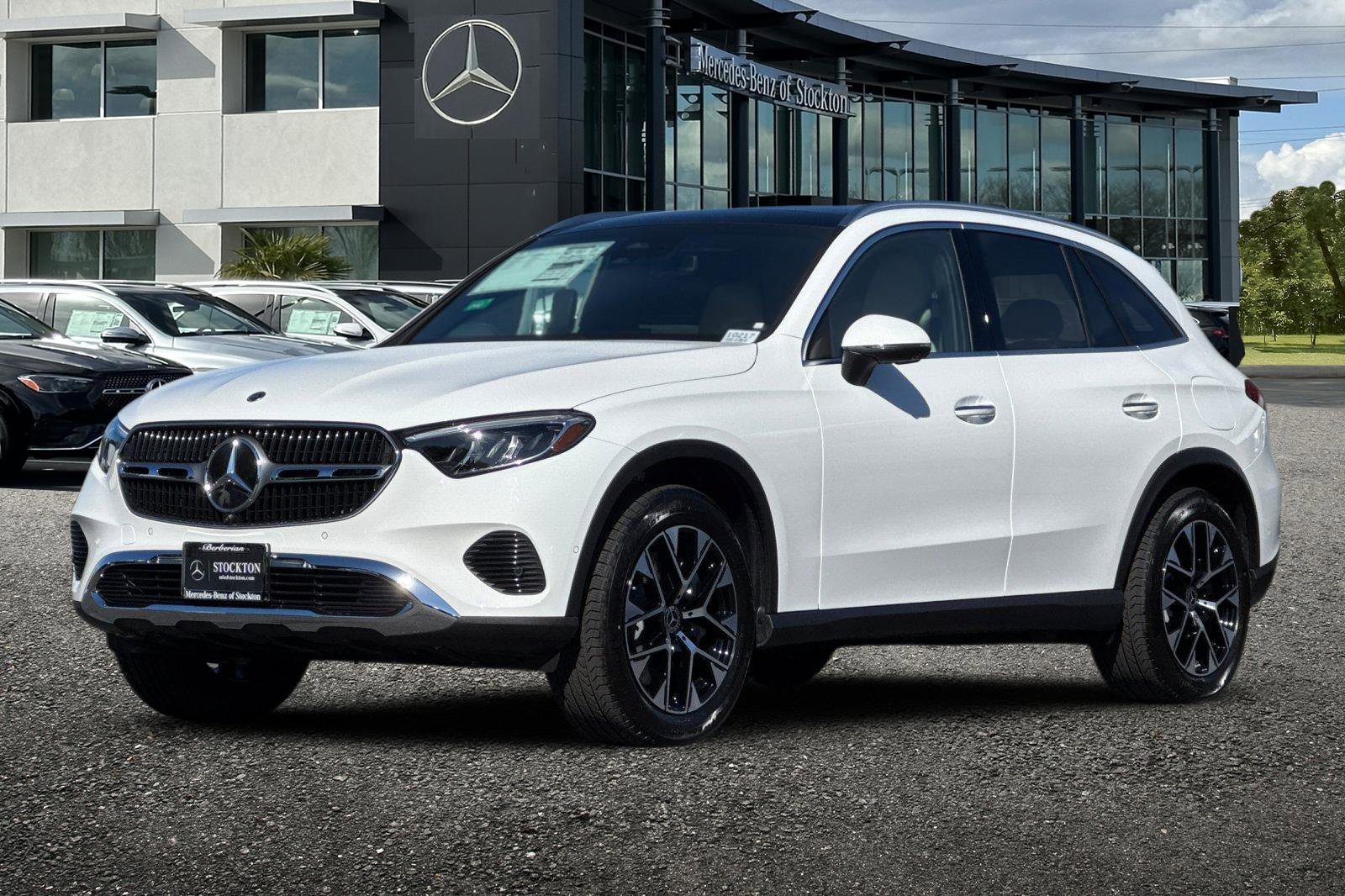 New 2026 Mercedes-Benz GLC 350e 4MATIC image 8
