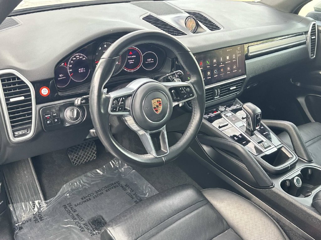 Used 2023 Porsche Cayenne Platinum Edition AWD/4WD image 2