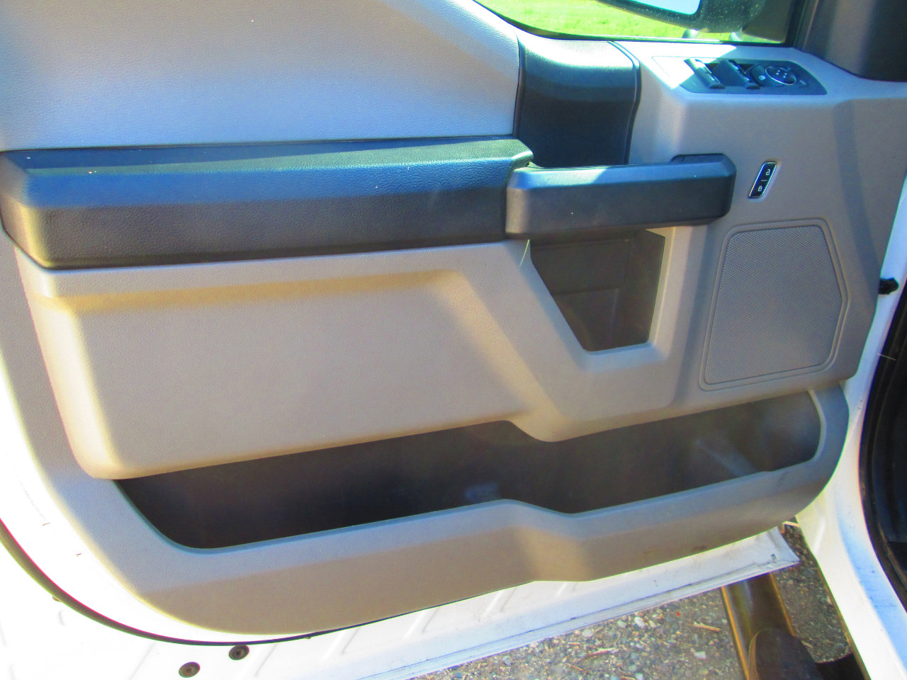 Used 2018 Ford F150 XL w/ Equipment Group 101A Mid image 12