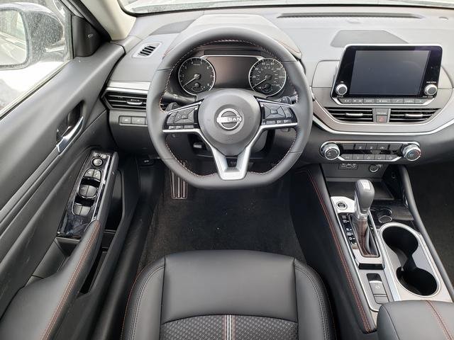 New 2025 Nissan Altima 2.5 SR image 15
