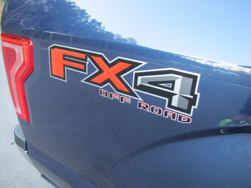 Used 2015 Ford F150 XLT w/ Equipment Group 302A Luxury image 29