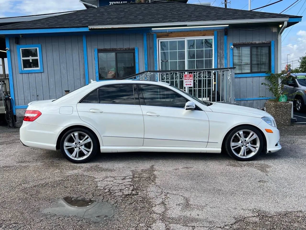 Used 2013 Mercedes-Benz E 350 Sedan image 5
