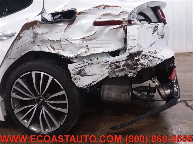 Used 2018 Kia Stinger Premium AWD/4WD image 16