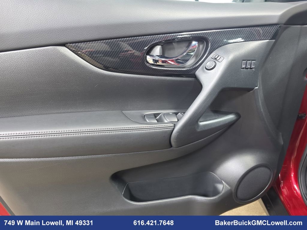 Used 2020 Nissan Rogue SL image 28