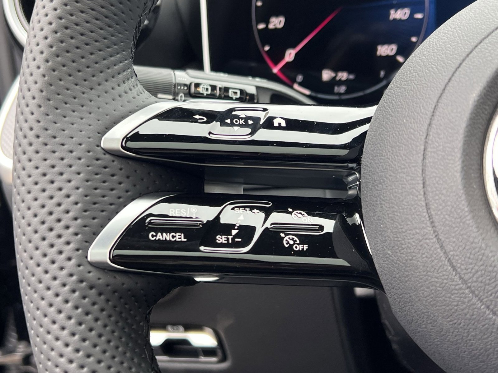 New 2026 Mercedes-Benz GLC 300 4MATIC image 30