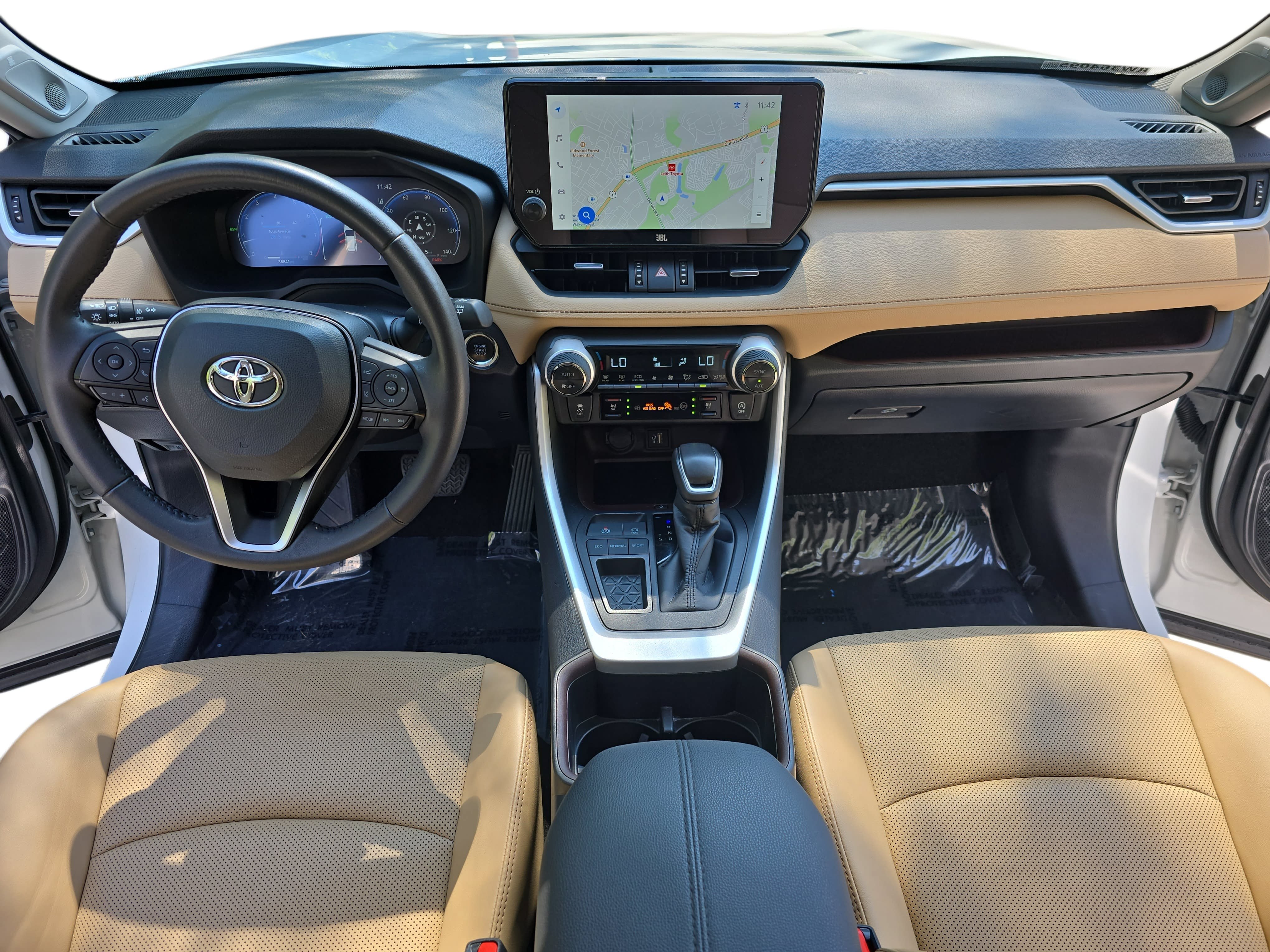 Used 2024 Toyota RAV4 Limited w/ Advanced Technology Package FWD image 9