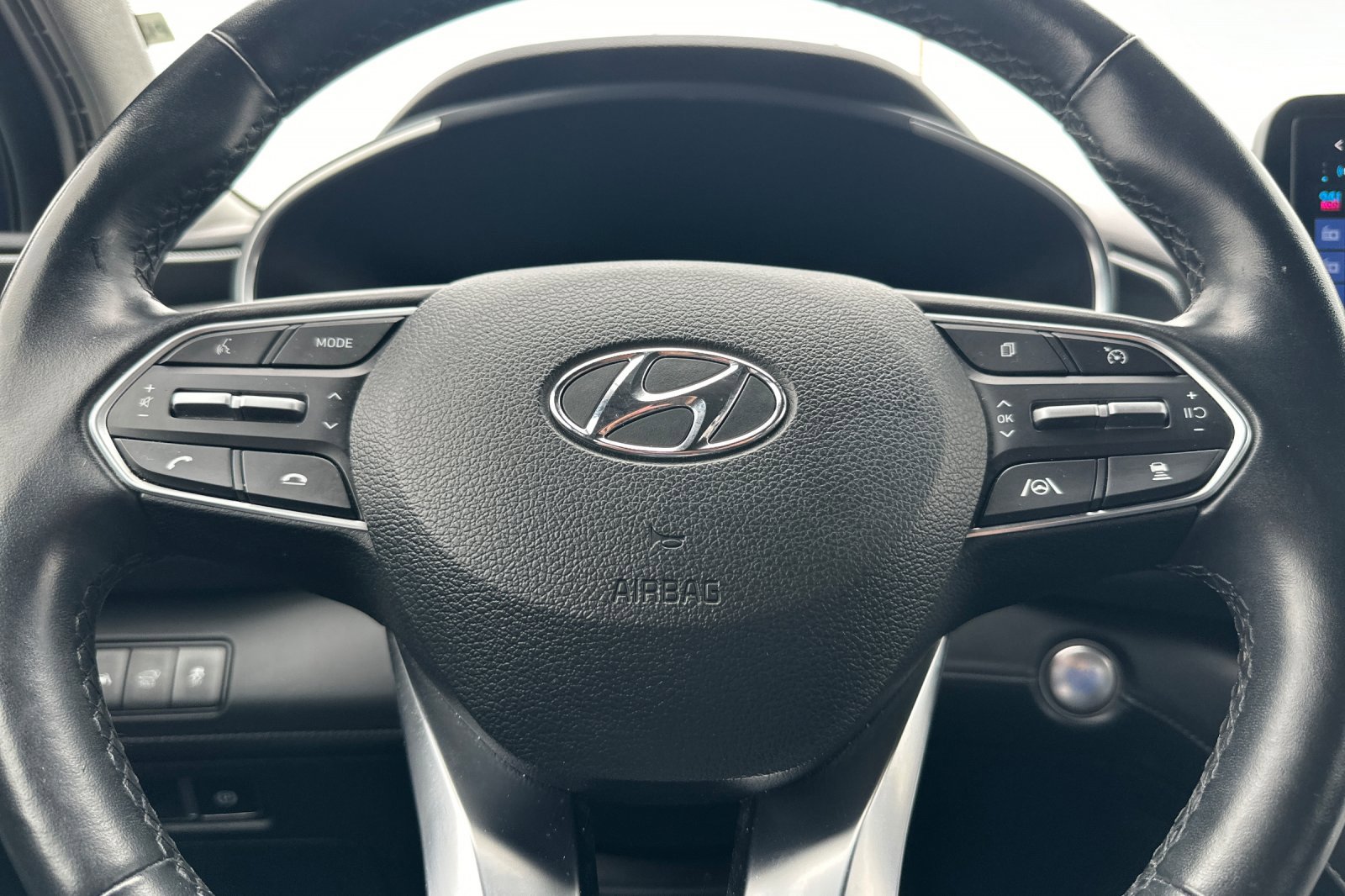 Used 2023 Hyundai Santa Fe Limited image 25