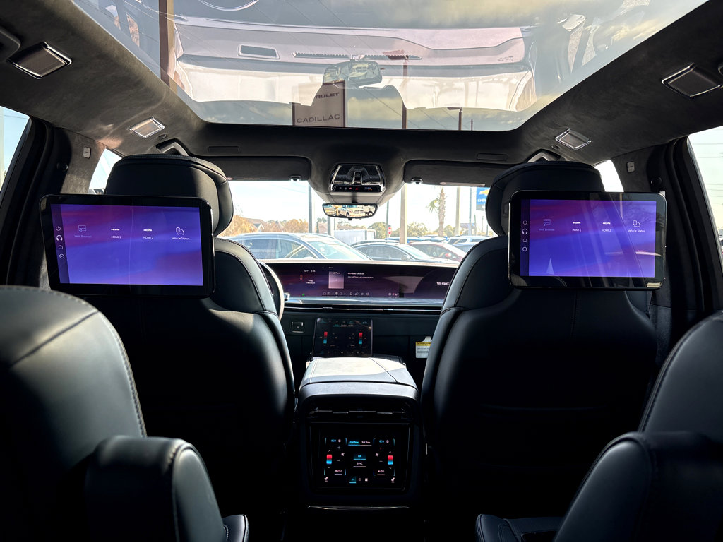 New 2025 Cadillac Escalade IQ Luxury 2 image 27