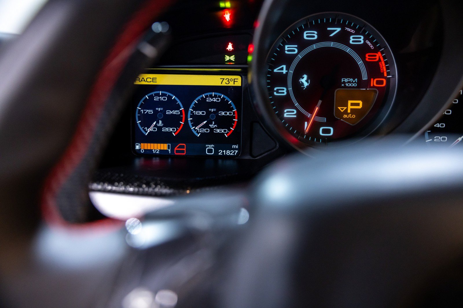 Used 2012 Ferrari 458 Italia Coupe RWD image 44