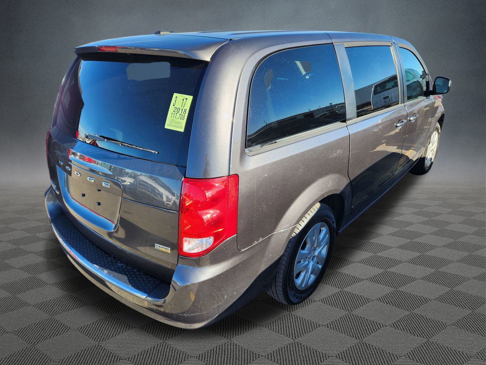 Used 2018 Dodge Grand Caravan SE image 6