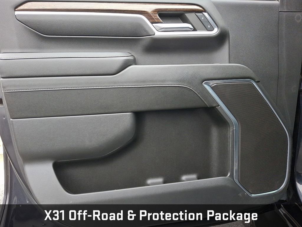 Used 2024 GMC Sierra 2500 SLE w/ SLE Value Package; image 15