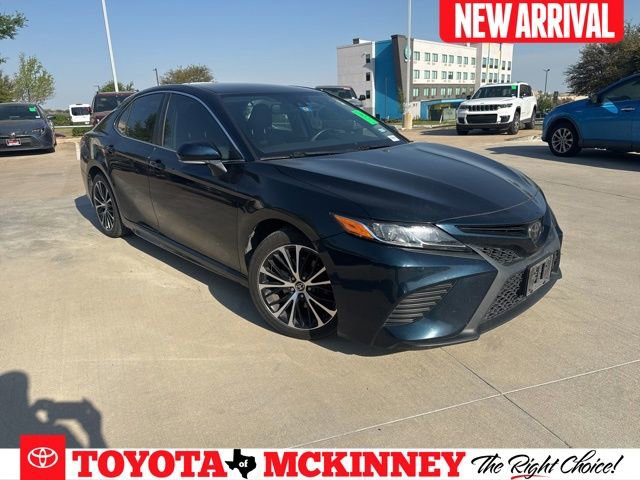 Used 2020 Toyota Camry SE w/ Convenience Package image 1