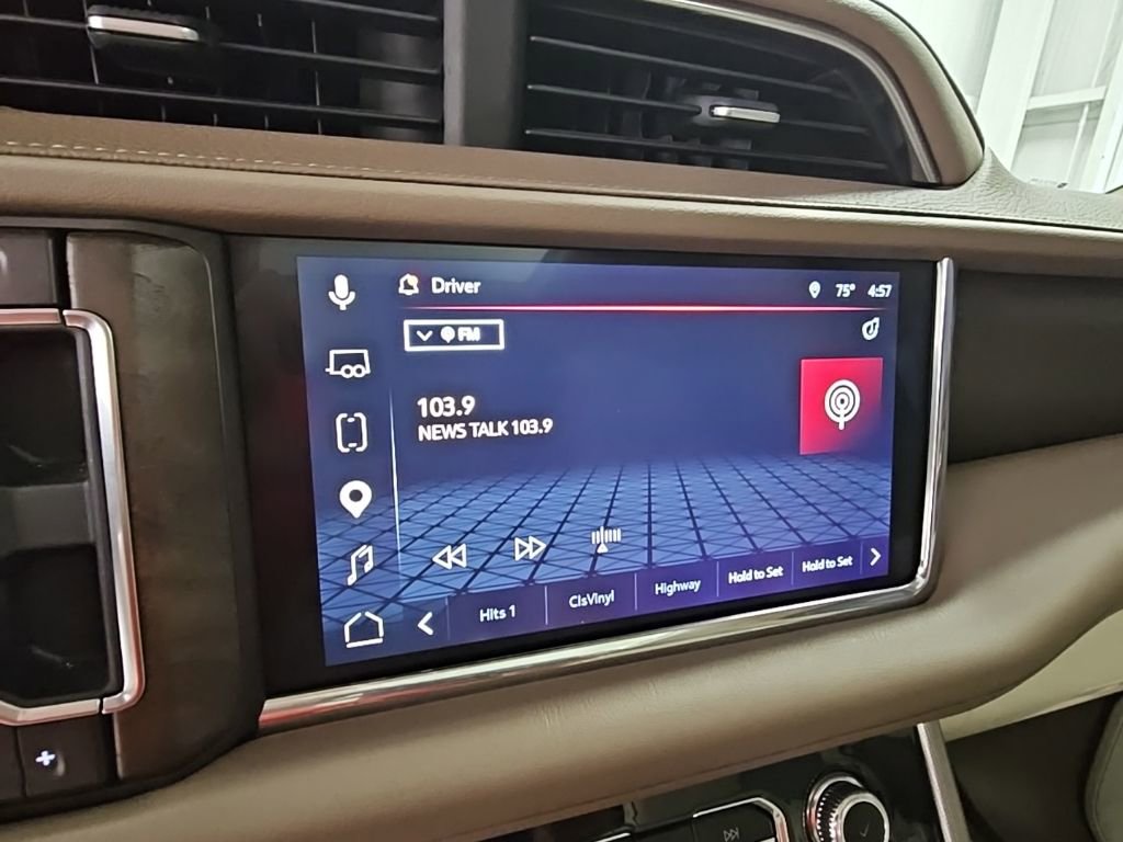 Used 2023 GMC Yukon XL Denali image 16