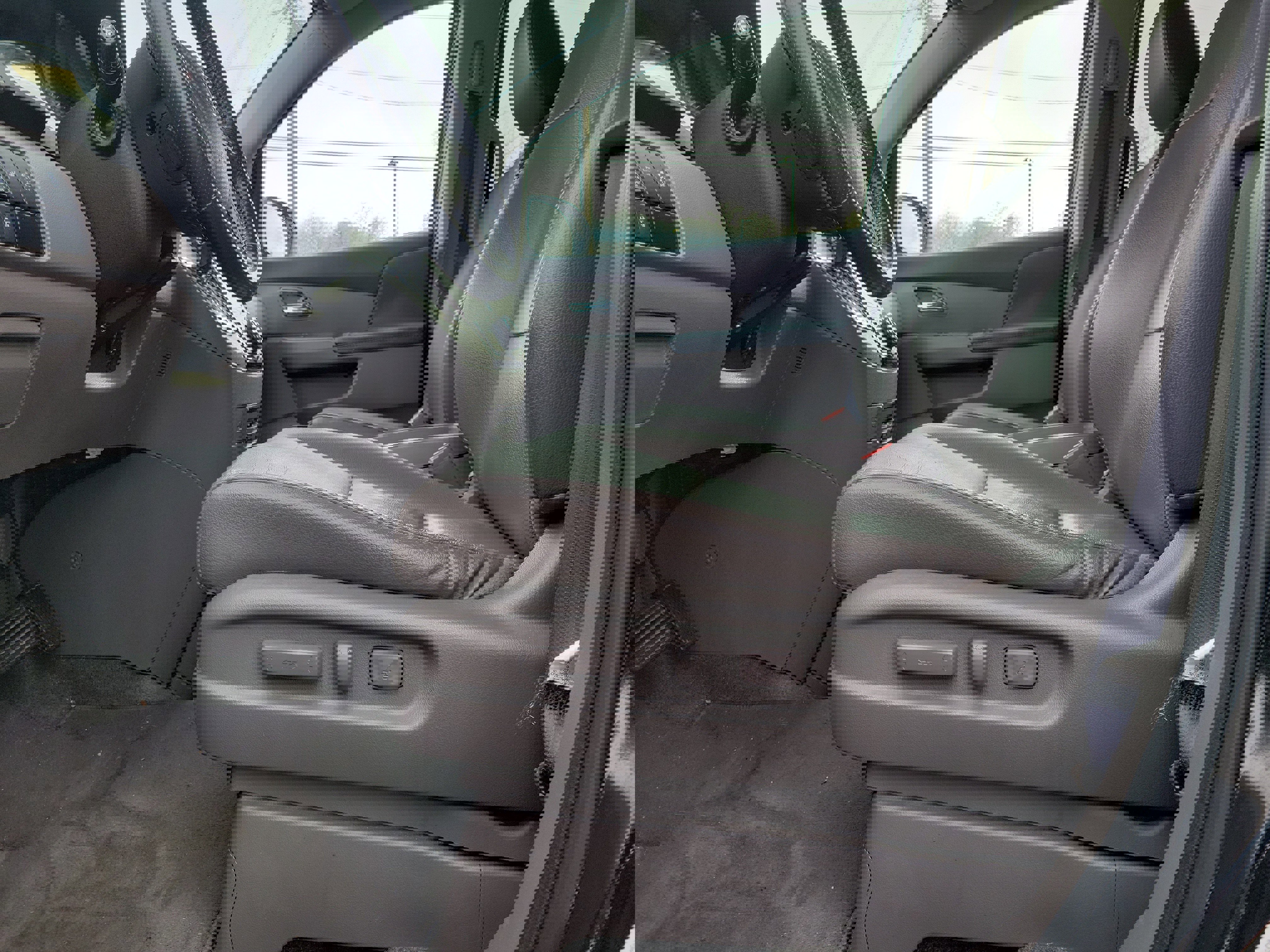 Used 2016 Honda Odyssey Touring Elite image 16