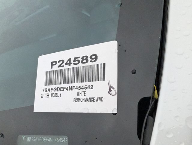 Used 2022 Tesla Model Y Performance AWD/4WD image 34